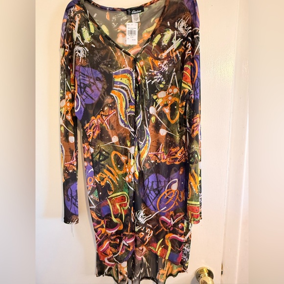Graffiti Split Tunic Top - Picture 2 of 8